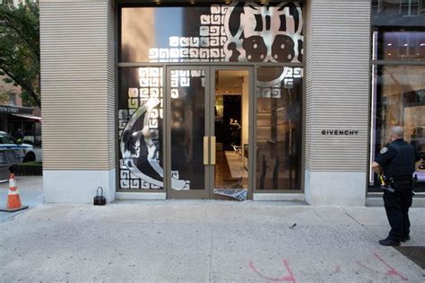 givenchy east 65th street|Thieves smash door at Givenchy store in Manhattan, steal $80K .